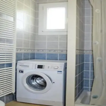 107068 - House In Отель 3*